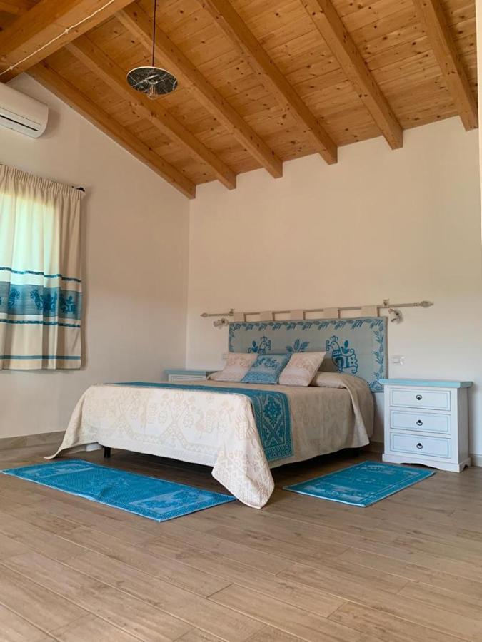 Tenute Venafiorita Loiri Porto San Paolo Exterior photo
